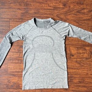 Swiftly Tech long sleeve size 6